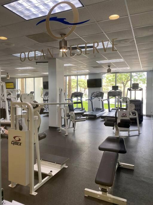Sunny Isles Beach Spacious Apartment ภายนอก รูปภาพ