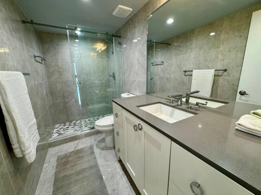 Sunny Isles Beach Spacious Apartment ภายนอก รูปภาพ