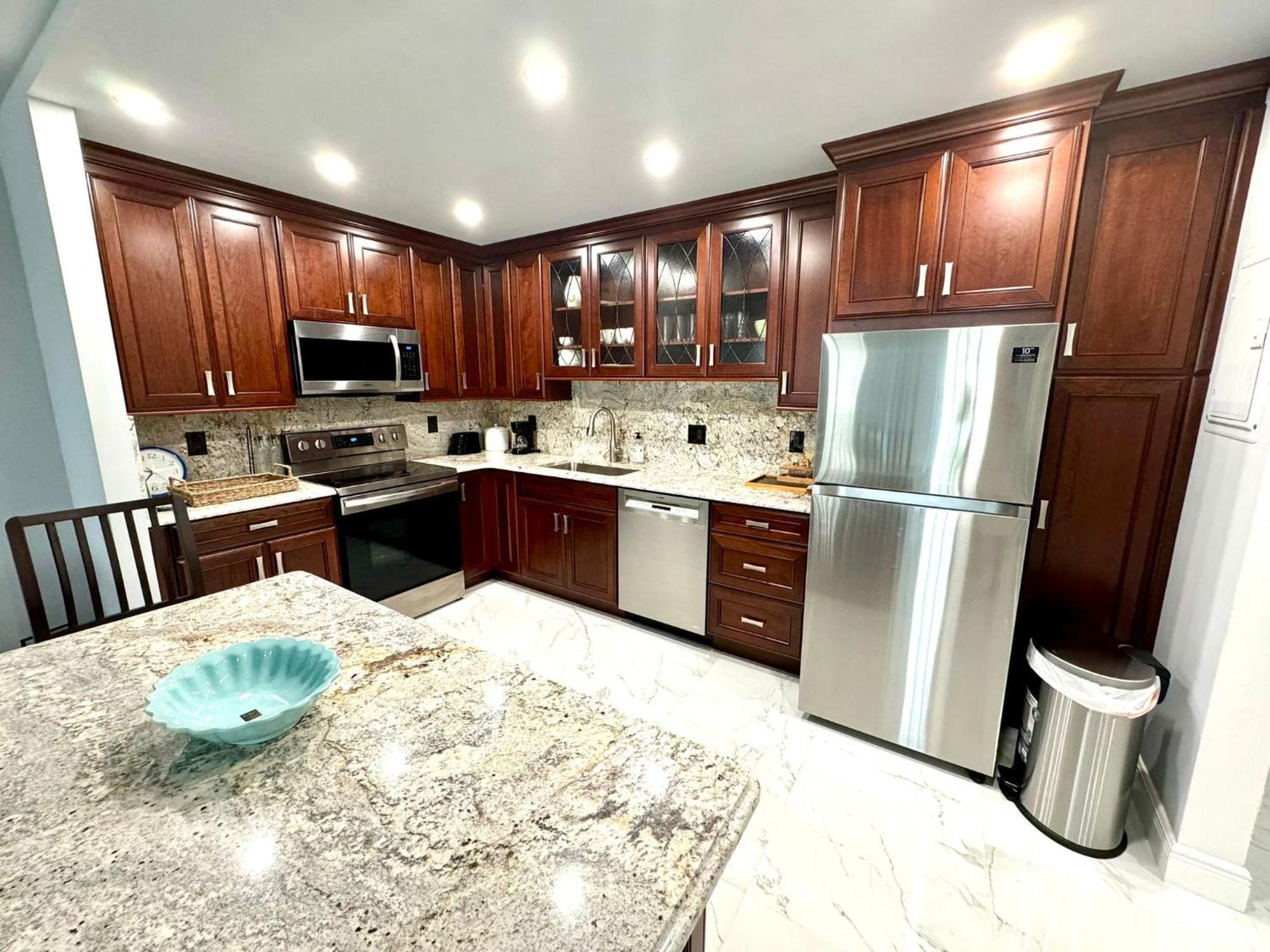 Sunny Isles Beach Spacious Apartment ภายนอก รูปภาพ