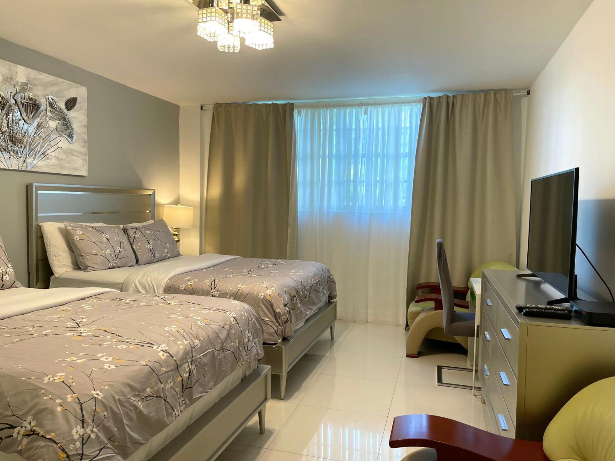 Sunny Isles Beach Spacious Apartment ภายนอก รูปภาพ